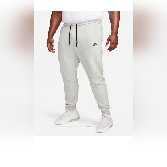 Nike Sportswear Tech Fleece Joggers - Picture 6 of 8